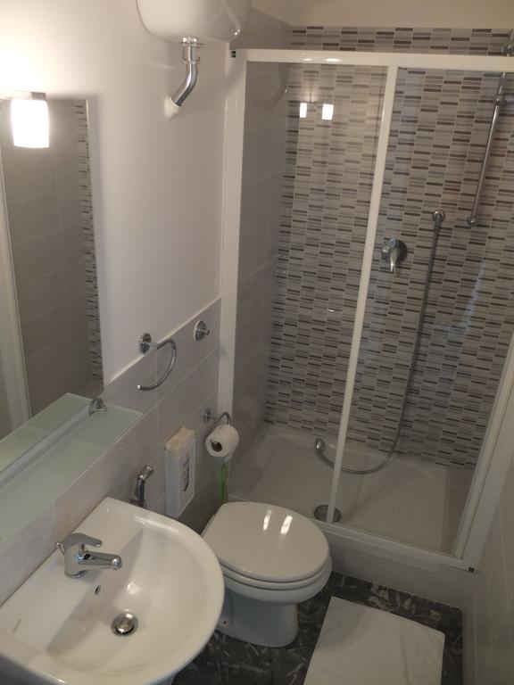 Maxim Rooms Rome Buitenkant foto