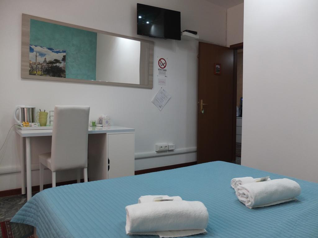 Maxim Rooms Rome Buitenkant foto