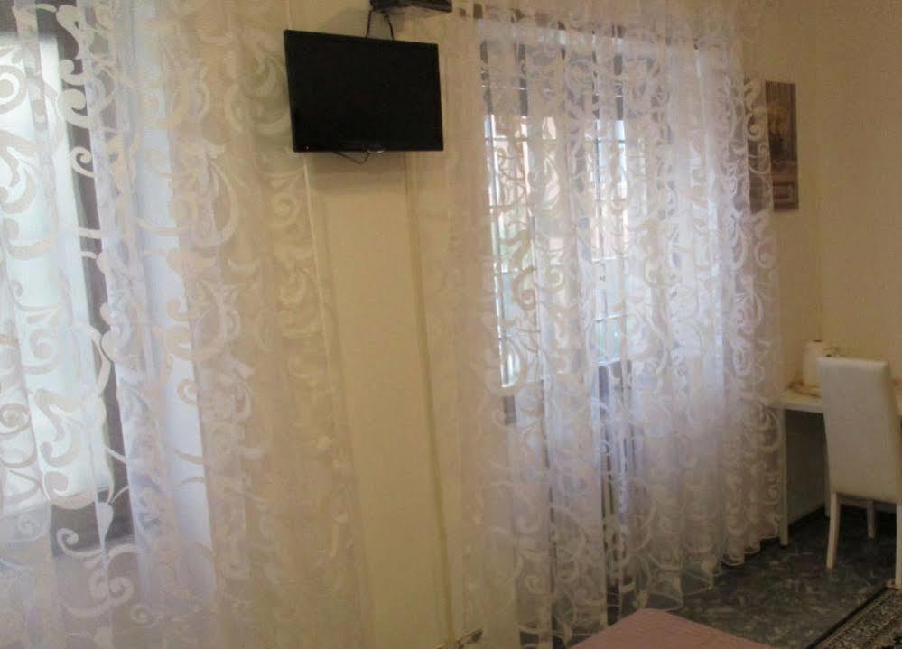 Maxim Rooms Rome Buitenkant foto