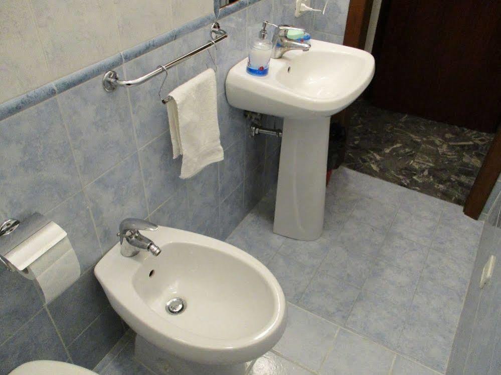 Maxim Rooms Rome Buitenkant foto