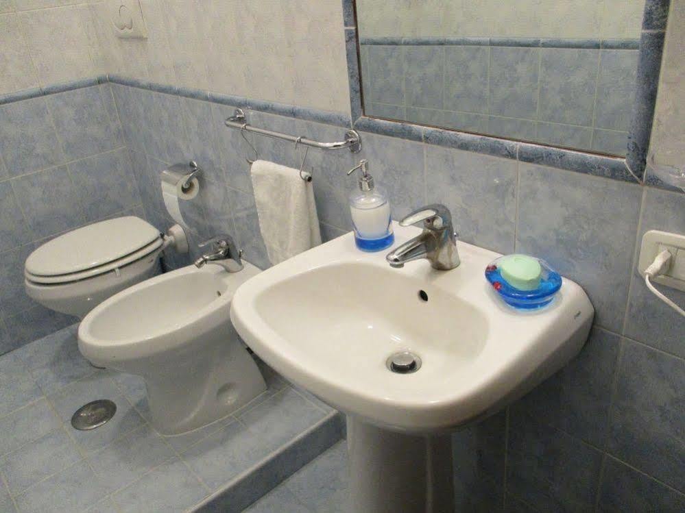 Maxim Rooms Rome Buitenkant foto