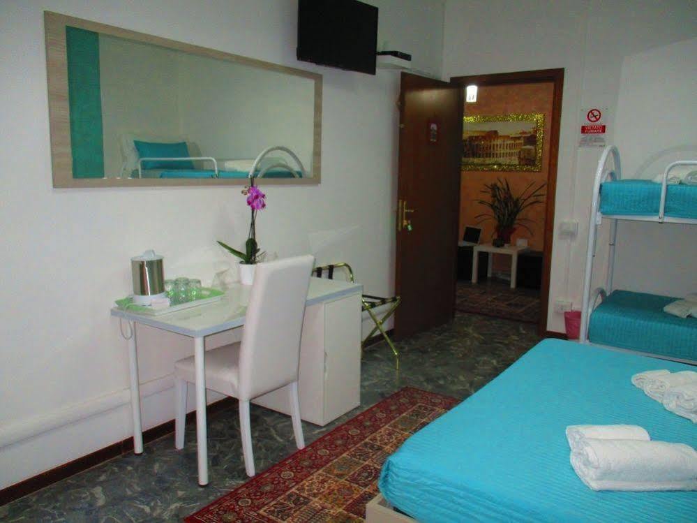 Maxim Rooms Rome Buitenkant foto