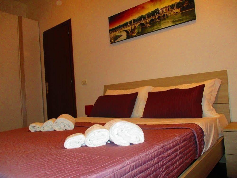 Maxim Rooms Rome Buitenkant foto