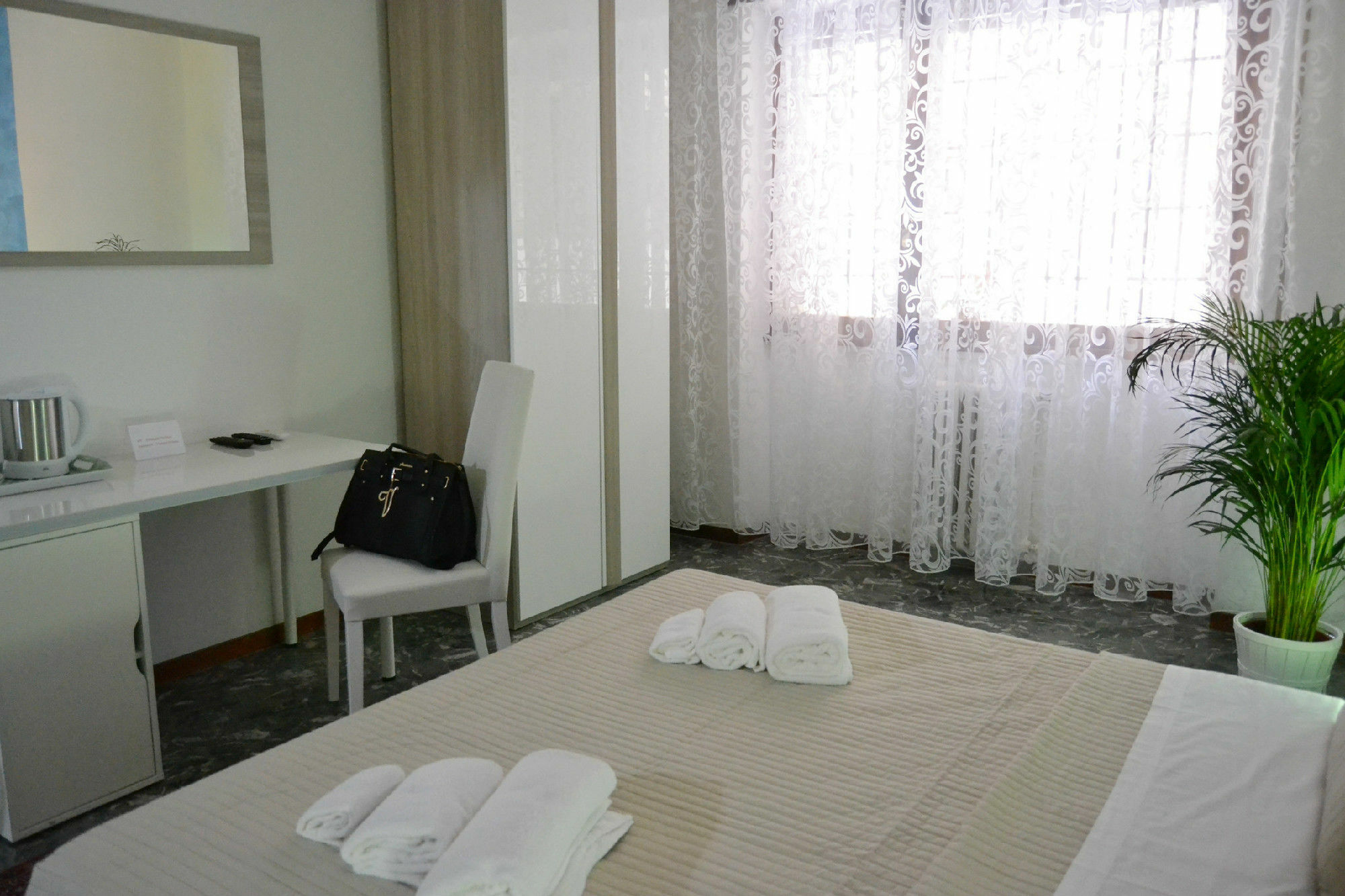Maxim Rooms Rome Buitenkant foto